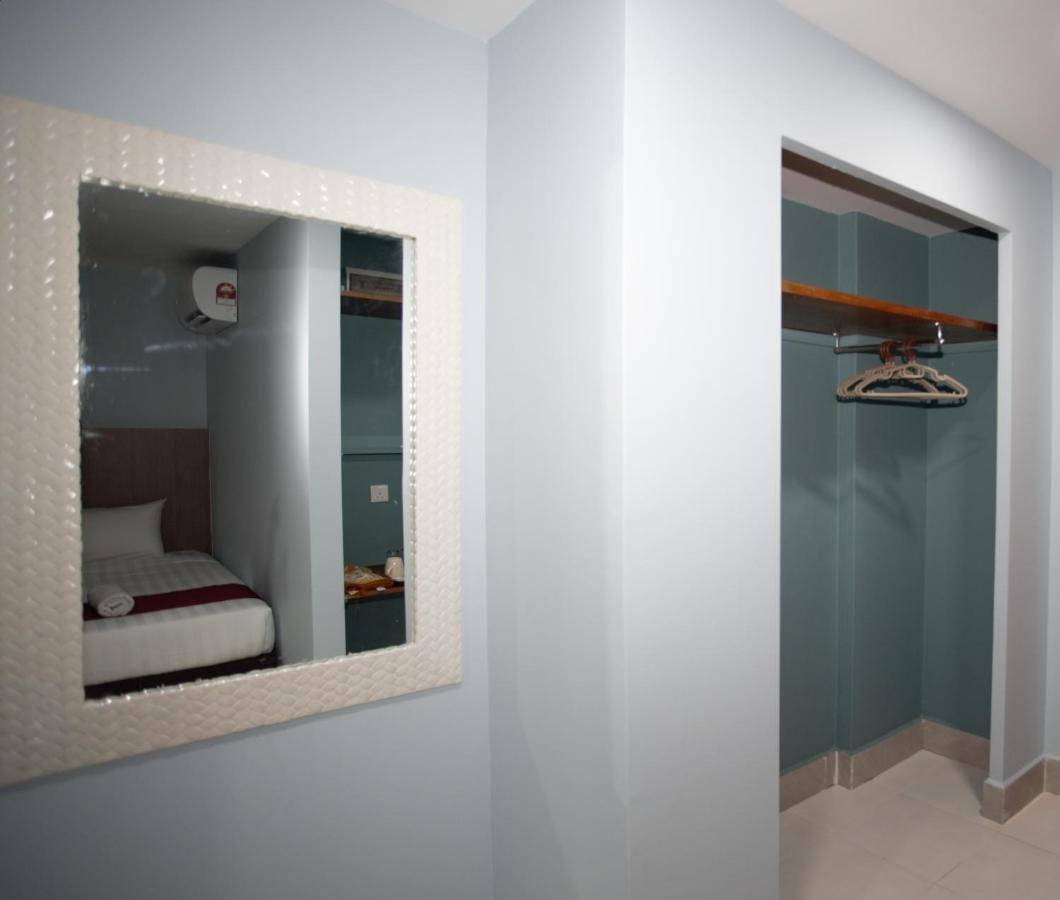 Orkid Hotel At Bukit Bintang Куала Лумпур Екстериор снимка
